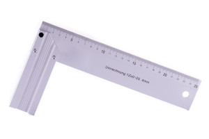 Uholník hliník 25cm