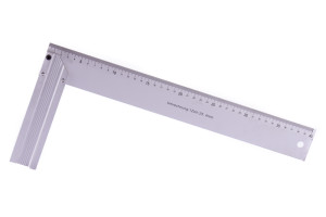 Uholník hliník 40cm